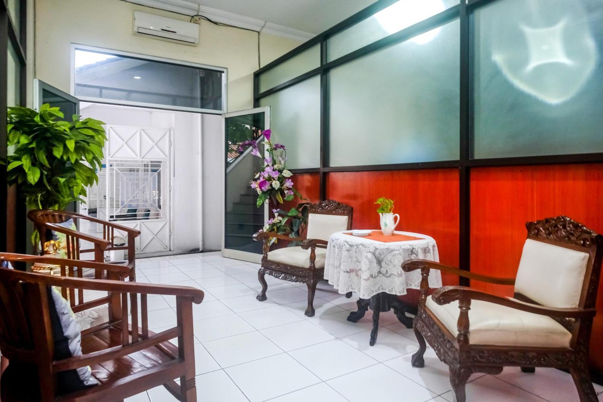 Reddoorz Syariah At Griya Raharja Klaten Exterior foto