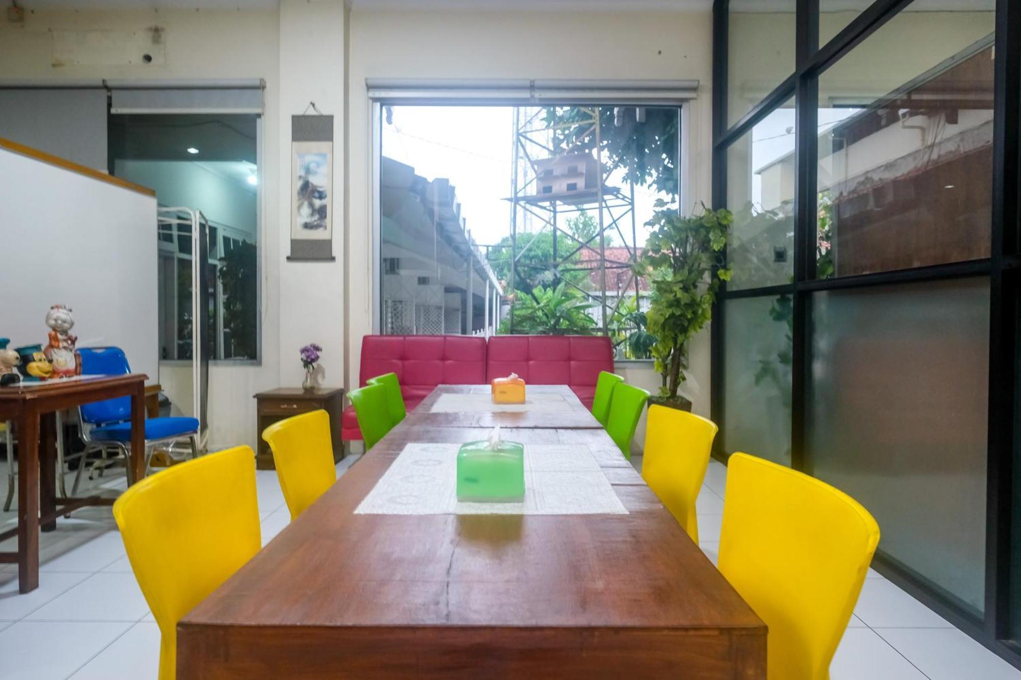 Reddoorz Syariah At Griya Raharja Klaten Exterior foto