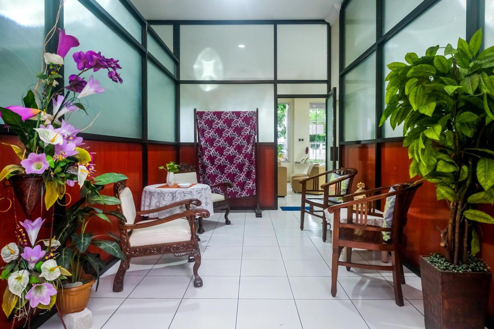 Reddoorz Syariah At Griya Raharja Klaten Exterior foto